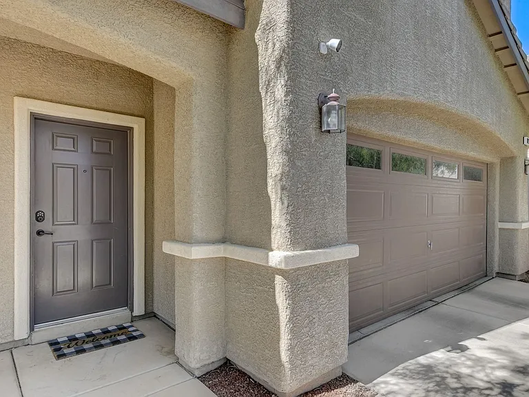 10233 Gibson Isle Dr — Photo 3