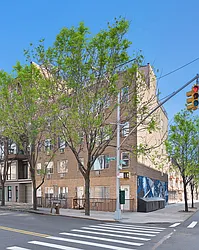 185 Woodpoint Road in East Williamsburg