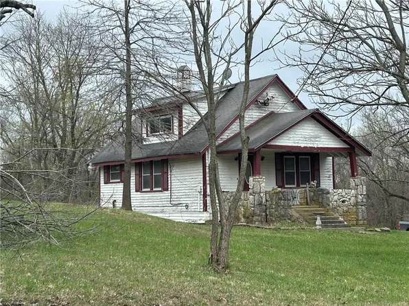 12932 Shoemaker Rd, Excelsior Springs, MO 64024