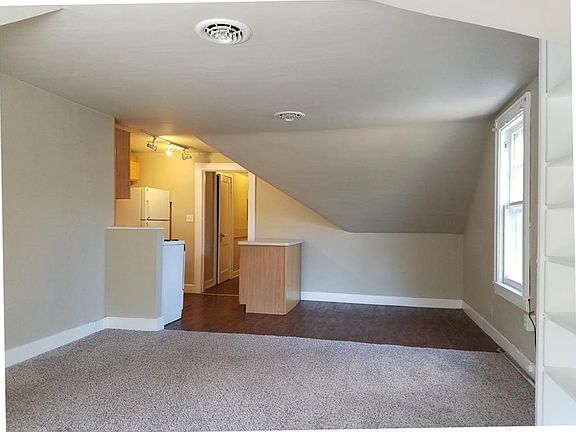 5th image of 738 Lafayette Ave APT 5