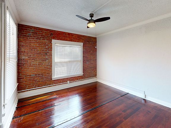 2nd image of 1330 S Union Ave APT 206