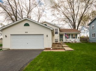 322 Hazelwood Dr, Antioch, IL 60002