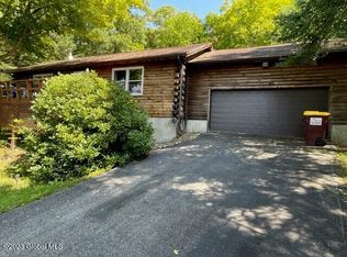 390 E Lake Rd, Cossayuna, NY 12823