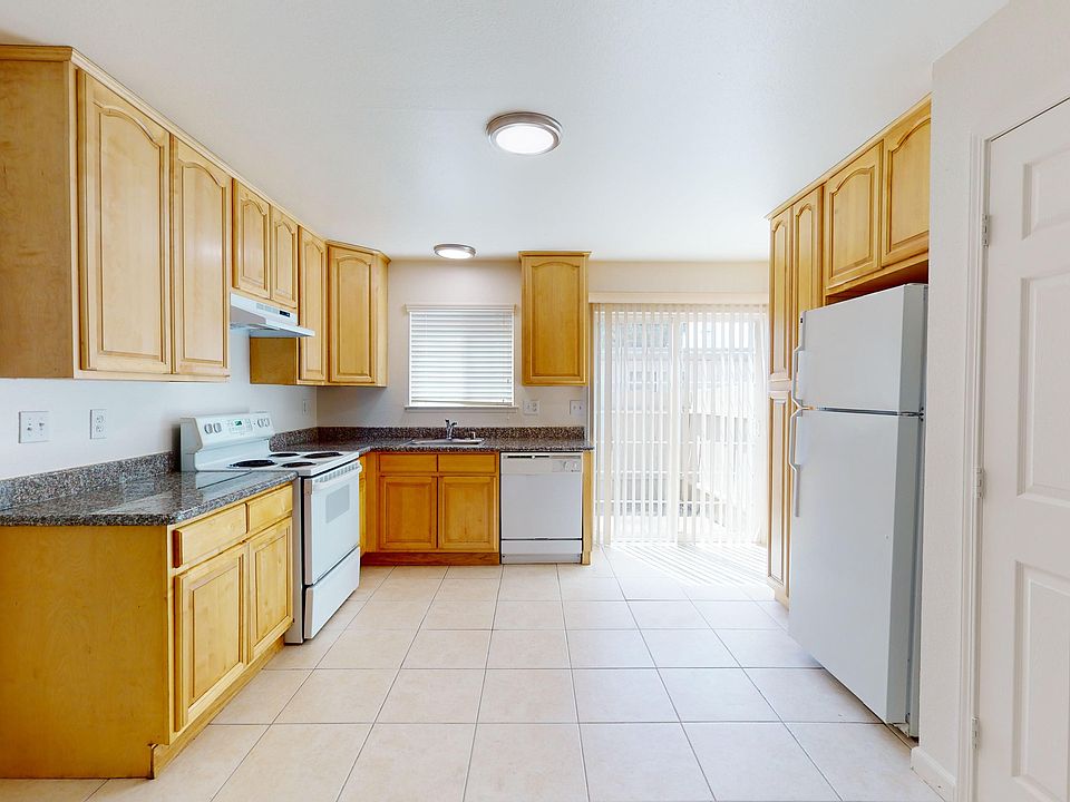 1st image of 1013 Echo Rd APT 12