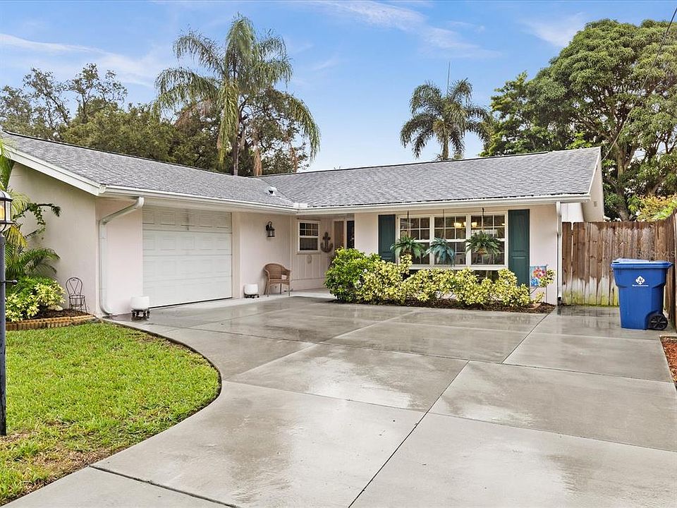 1st image of 214 TIMBERLANE DRIVE