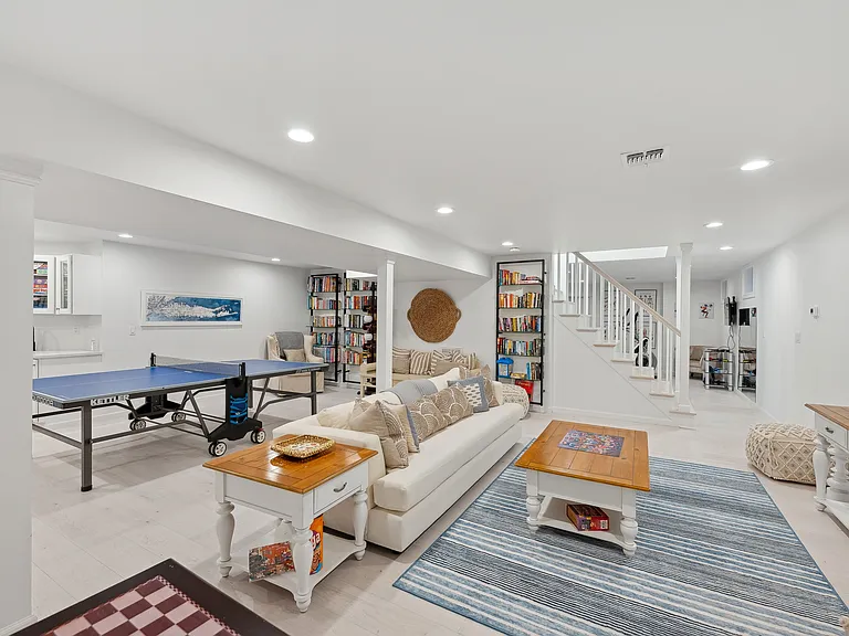 131 Flying Point Rd — Photo 29