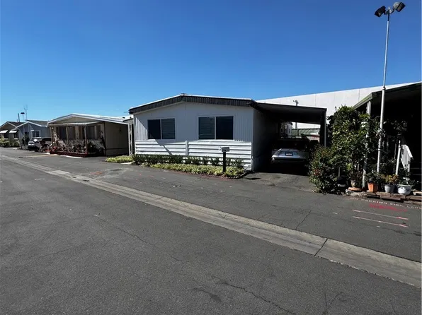 39 Walnut Via, Anaheim, CA 92801