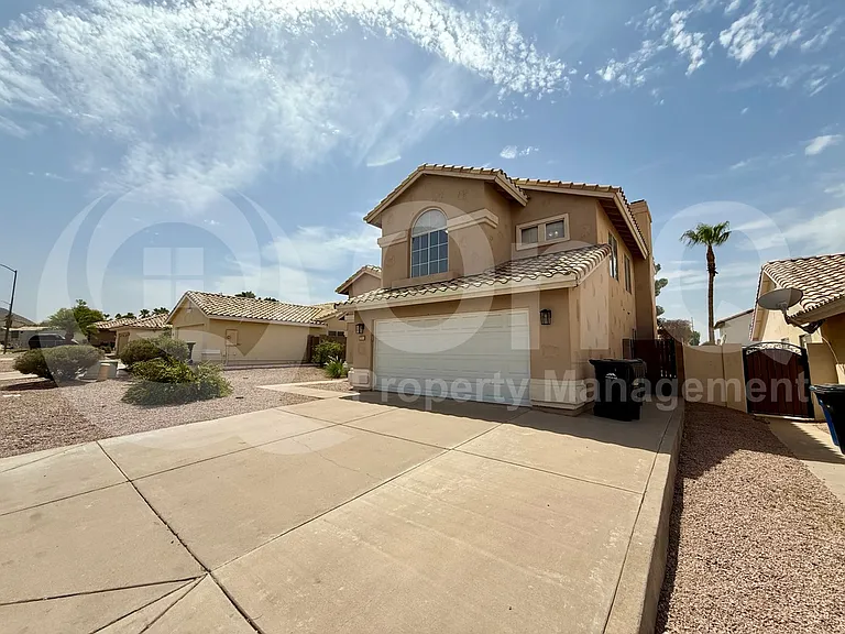6321 E Roland St — Photo 2