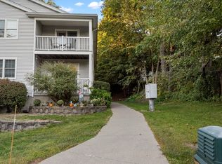 380 Coburn Ave APT 5, Worcester, MA 01604