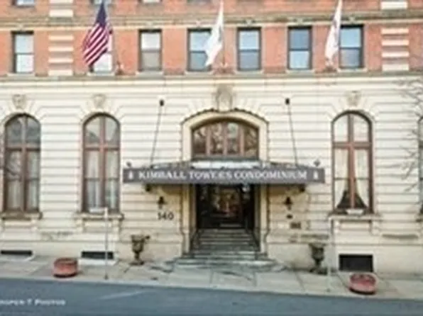 140 Chestnut St APT 202, Springfield, MA 01103