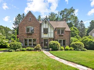 265 Converse St, Longmeadow, MA 01106