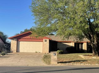 1606 E Hillside Rd, Laredo, TX 78041