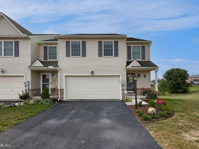 2041 Shaffer Cir, Dover, PA, 17315