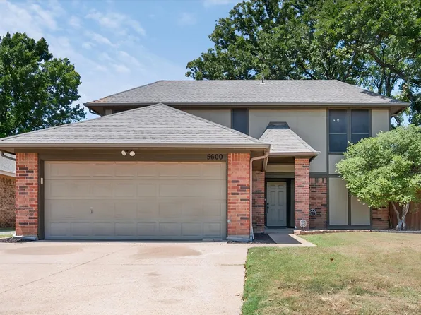 5600 Fox Hunt Dr, Arlington, TX 76017