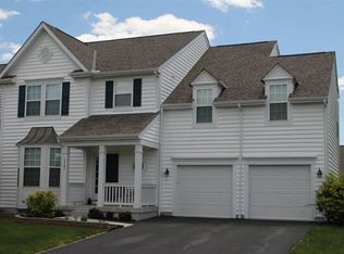 1387 Palay Dr, Grove City, OH 43123