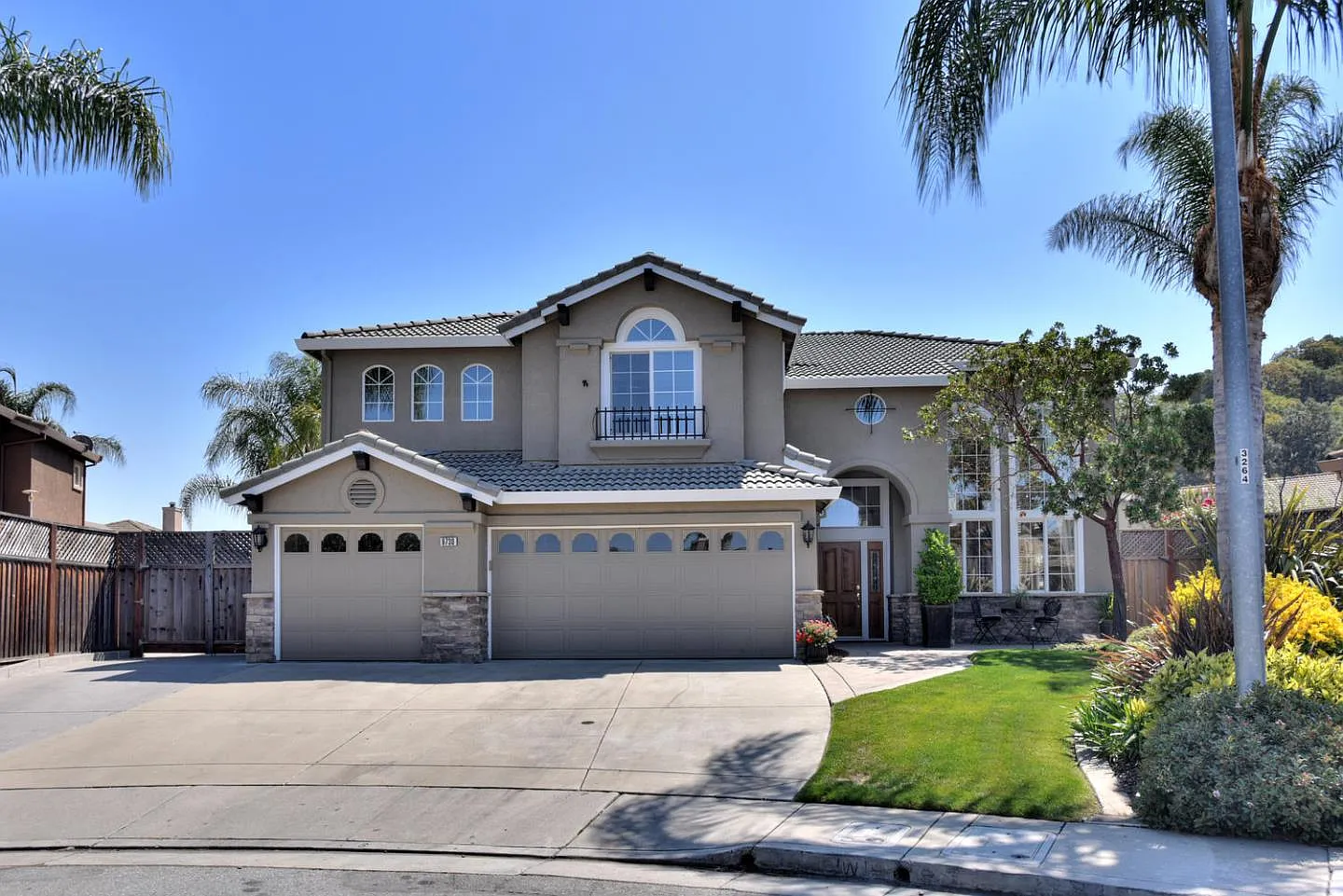9730 Linnet Ct photo 1
