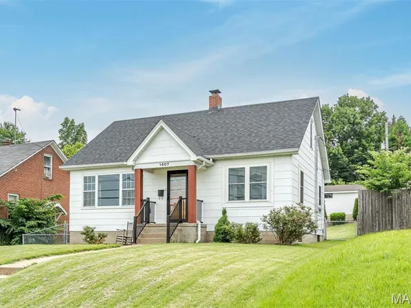 1407 E 5th St, Washington, MO 63090