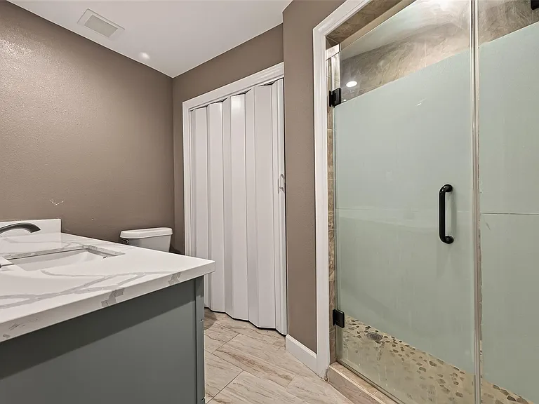 7338 Cornwall Bridge Ln — Photo 32