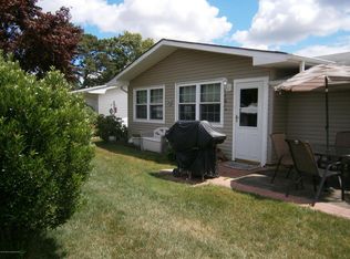 30 Clay Cir, Brick, NJ 08724