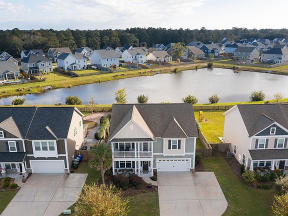 3rd image of 3205 Dunwick Dr