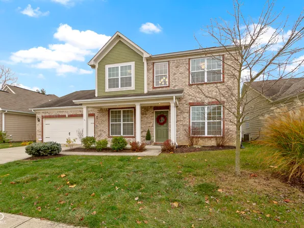 7351 Red Maple Dr, Zionsville, IN 46077