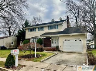 17 Marlin Ave W, Edison, NJ 08820
