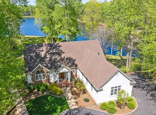 8336 Kintail Dr, Chesterfield, VA 23838