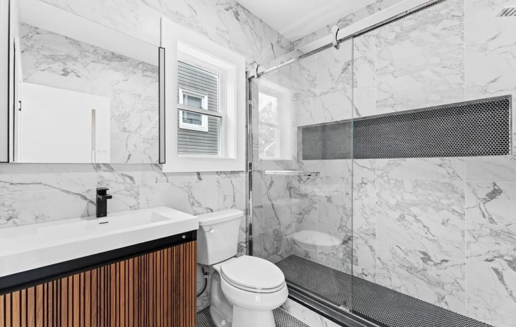 3 bed, 1300 sqft, $3,395 — Photo 4