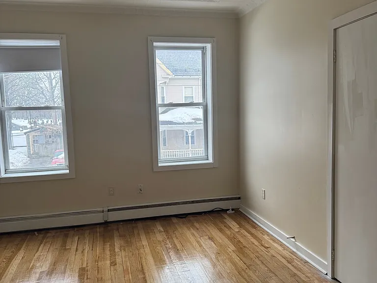 30 Saint Jerome Ave #2R — Photo 14