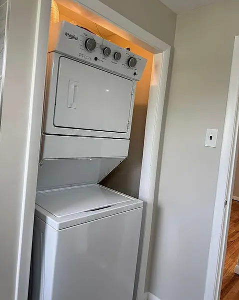 2 bed, $2,000 — Photo 4