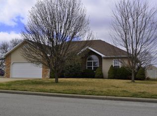 4765 S 129th Rd, Bolivar, MO 65613