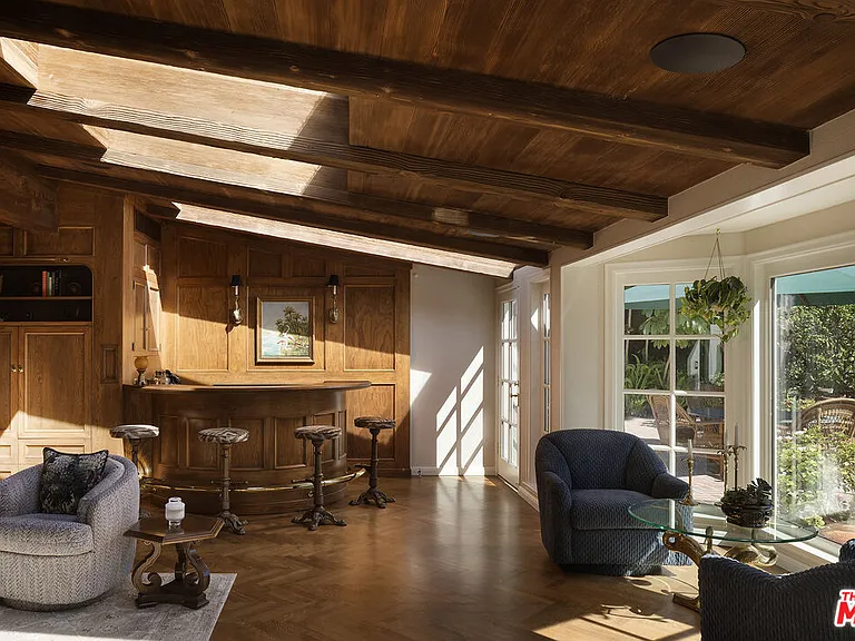 10030 Toluca Lake Ave — Photo 7