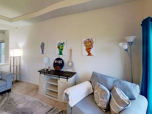 2nd image of 5325 Ventura St #3