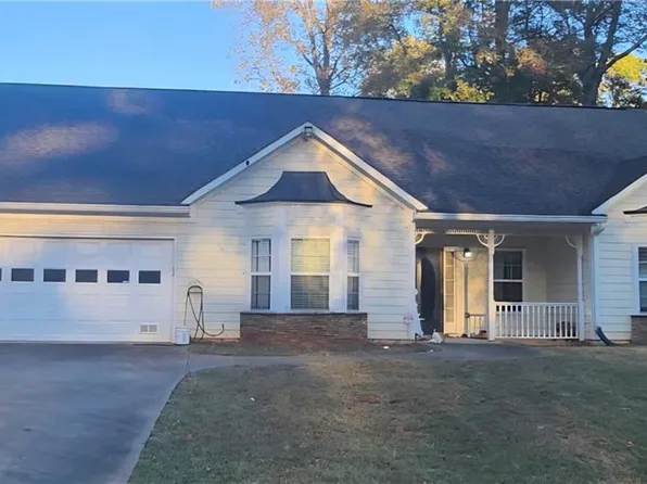 2830 Meadow Lark Trl, Duluth, GA 30096