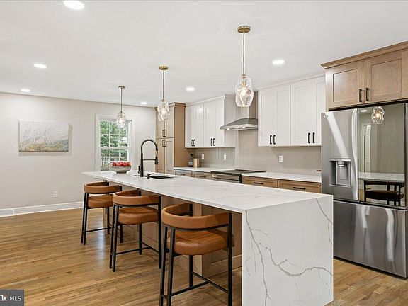 4th image of 11603 Virgate Ln