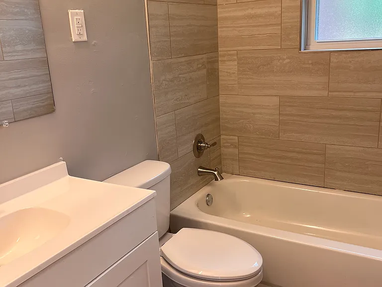 1569 Moss Point Dr — Photo 8