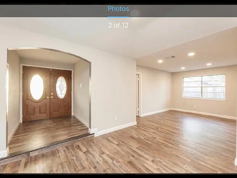 10439 Towne Oak Ln — Photo 2