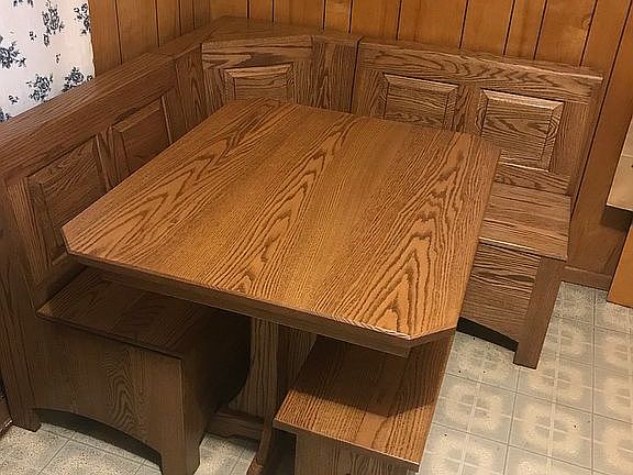 Amish nook kitch. tbl w/stor