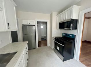 2068 Waterbury Rd #1, Lakewood, OH 44107