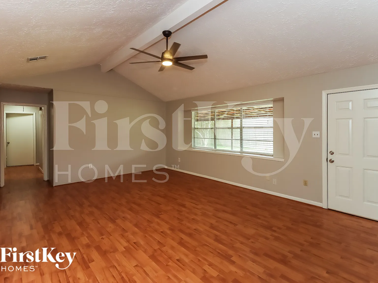 3 bed, 2.0 bath, 1863 sqft, $1,730 — Photo 3