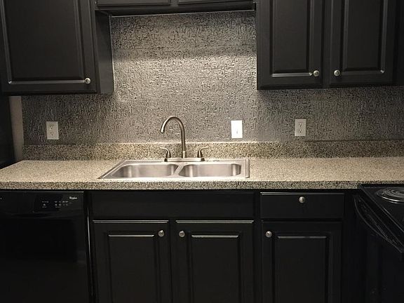 4th image of 3013 W Walnut Hill Ln APT 1814