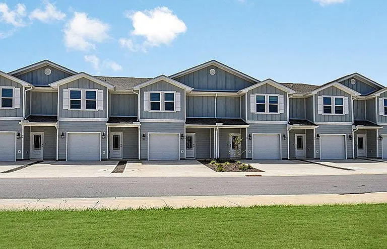 Walton's Landing Townhomes — Photo 20