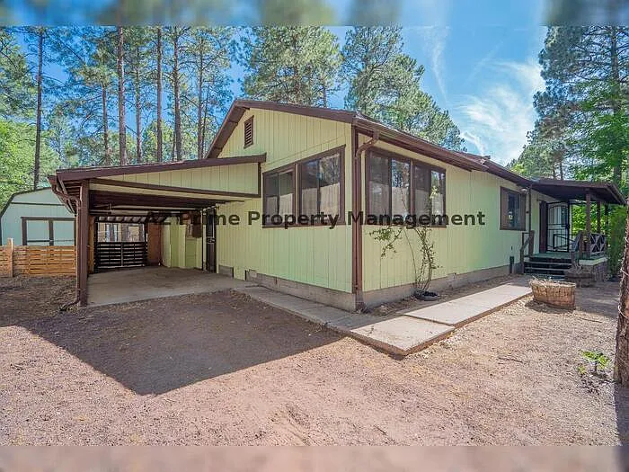 5383 Glenwood Ln — Photo 1