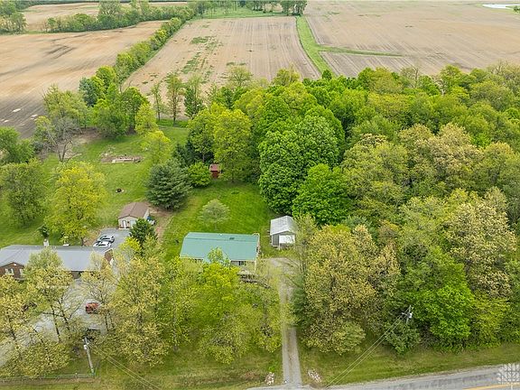 5th image of 1319 Perry Rd