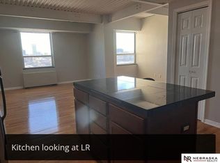 105 N 31st Ave APT 705, Omaha, NE 68131