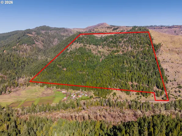 14536 Little River Rd, Glide, OR 97443