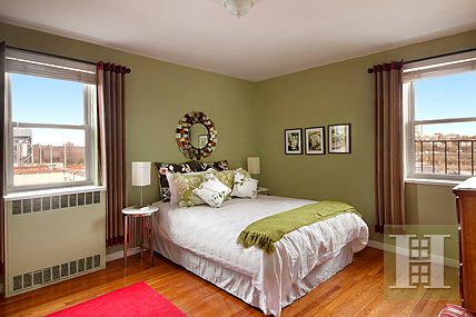 4th image of 90 Park Ter E APT 7G