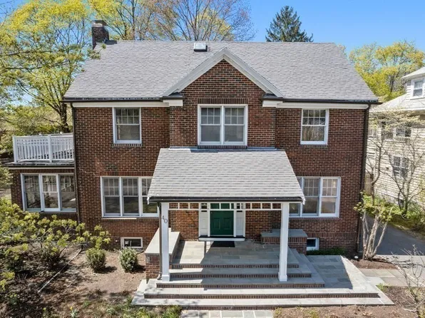 40 Morton Rd, Newton, MA 02459