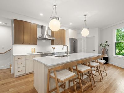 6 Dellmore Rd #3, Jamaica Plain, MA, 02130