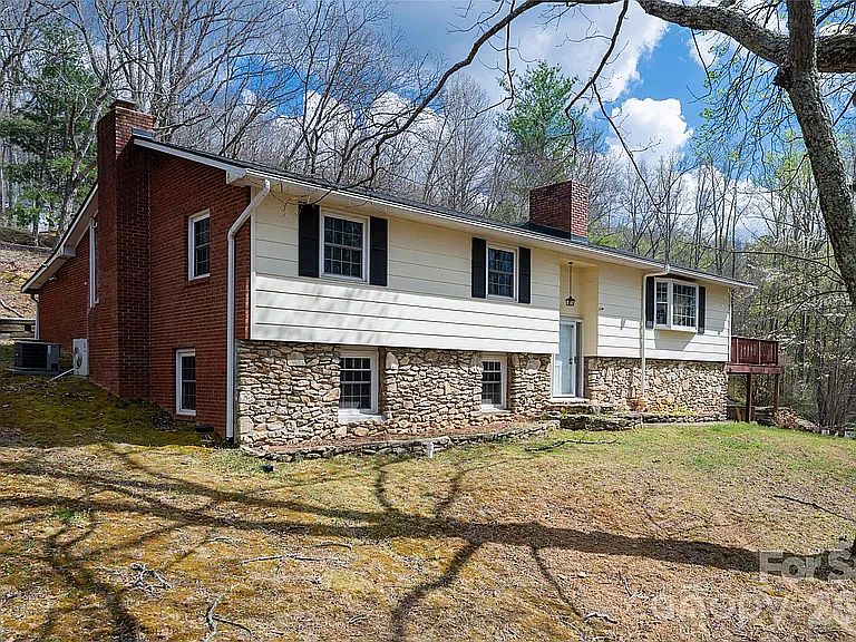1st image of 233 Church Rd